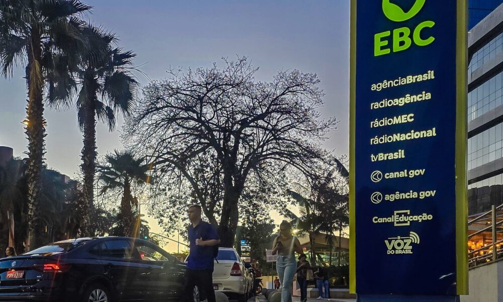 hoje-e-dia:-aniversario-da-ebc-e-conquistas-lgbtqiapn+-sao-destaques