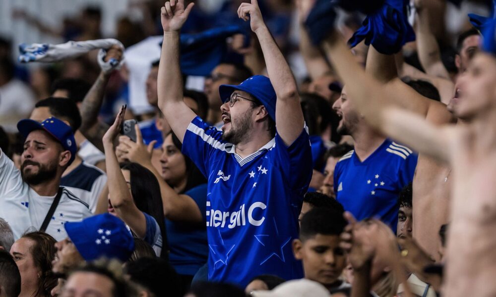 cruzeiro-lamenta-morte-de-torcedor-em-emboscada