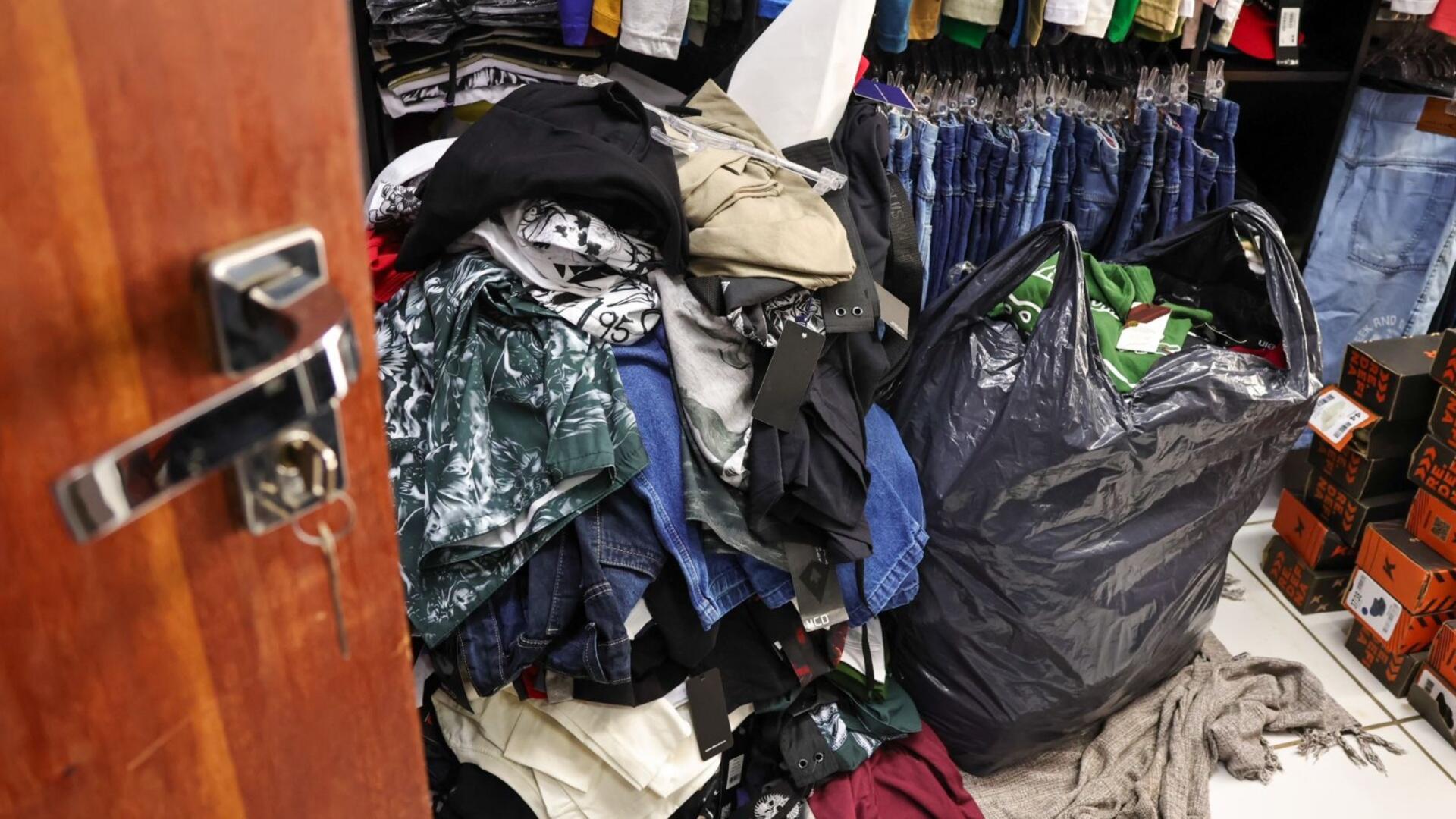 preso-por-roubo-de-r$-70-mil-em-loja-no-bela-laguna-ja-participou-de-assalto-a-farmacia-em-dourados