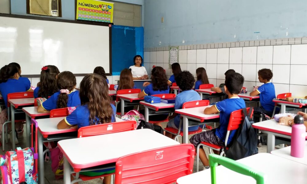professores-da-reme-participam-de-formacao-para-gestores-escolares-sobre-o-uso-do-pdde/fnde-|-portal-prefeitura-de-dourados