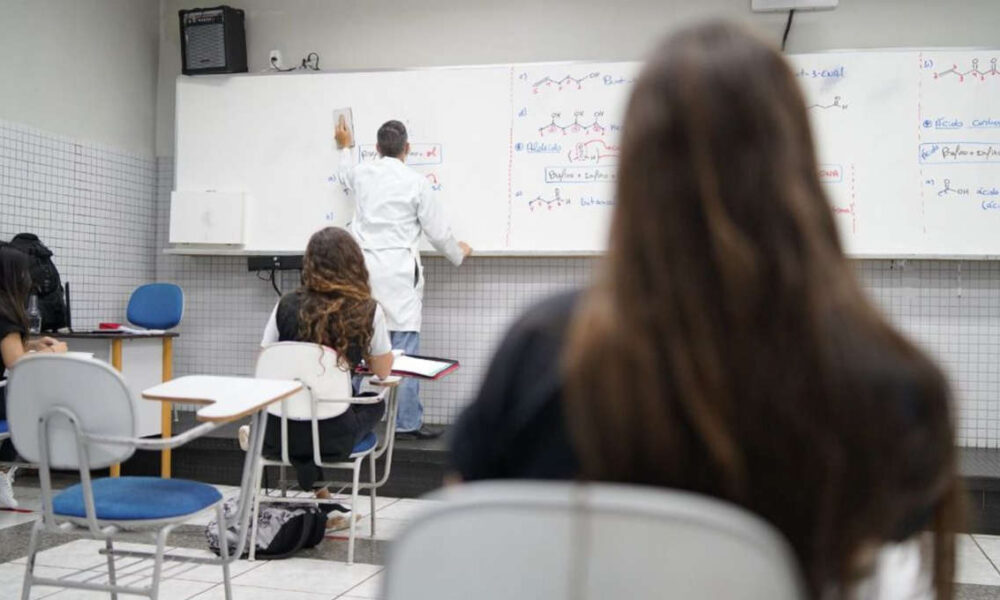 procon-aponta-variacao-nas-mensalidades-escolares-de-ate-341%-em-dourados-|-portal-prefeitura-de-dourados