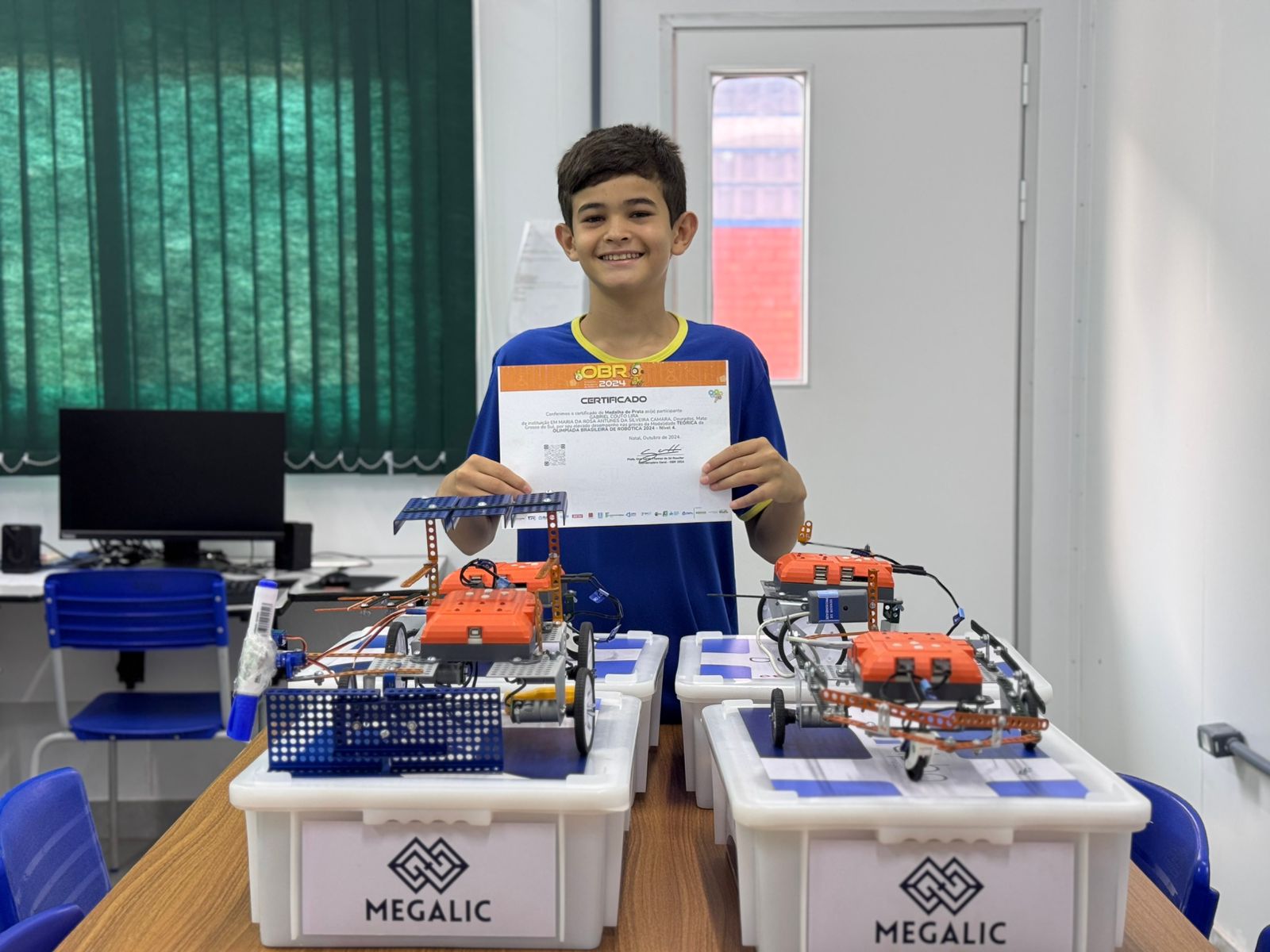 aluno-da-reme-ganha-medalha-de-prata-na-olimpiada-brasileira-de-robotica-2024-|-portal-prefeitura-de-dourados