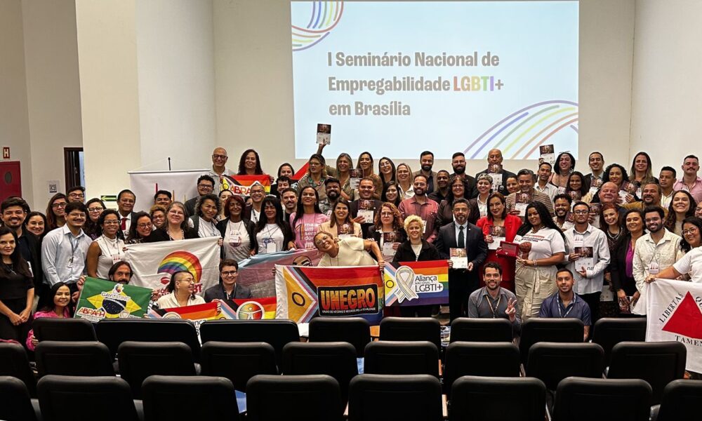 manual-oferece-ferramentas-para-aumentar-empregabilidade-lgbt