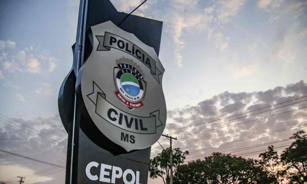 apos-colocar-crianca-em-risco-em-caixa-d'agua-com-cerca-de-5-metros-de-altura,-homem-e-preso-por-resistencia-e-desacato