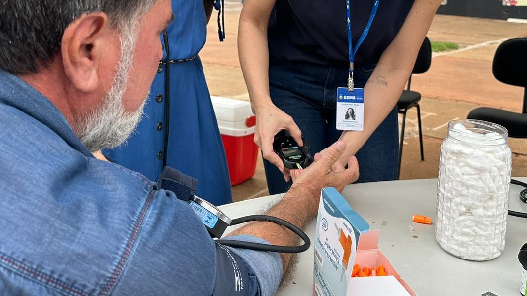 prefeitura-realiza-acoes-de-saude-e-prevencao-ao-diabetes-nos-bairros-|-portal-prefeitura-de-dourados