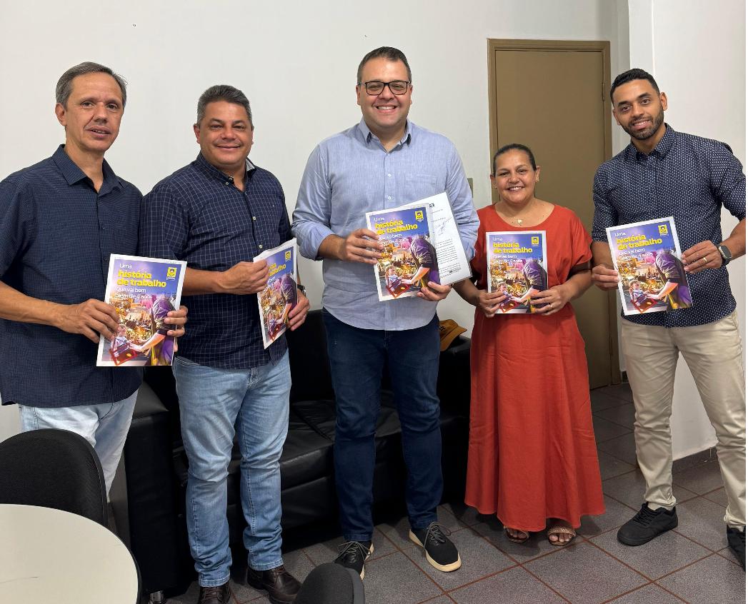 prefeito-alan-presta-contas-da-gestao-a-diretoria-do-conselho-de-pastores-|-portal-prefeitura-de-dourados