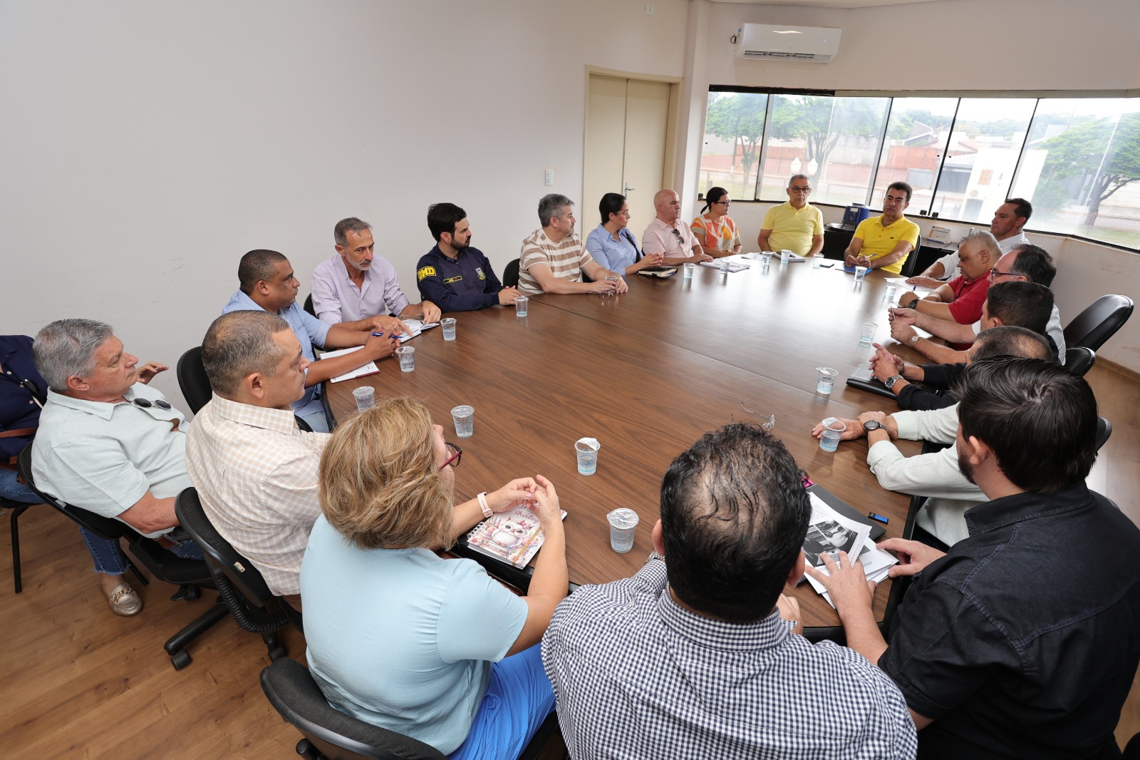marcal-reune-secretariado-no-primeiro-dia-de-trabalho-e-cobra-acoes-|-portal-prefeitura-de-dourados