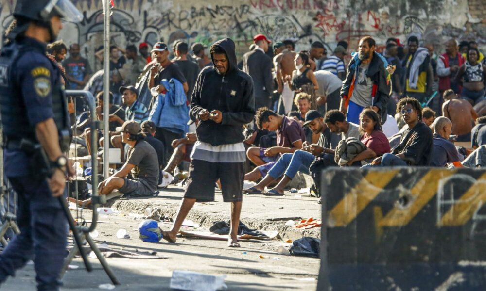 violencia-e-acao-policial-levam-fluxo-da-cracolandia-para-novas-areas