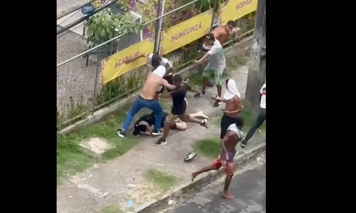 quatro-pessoas-seguem-internadas-apos-brigas-de-torcidas-no-recife-–-folha-de-dourados-–-noticias-de-dourados-ms-e-regiao