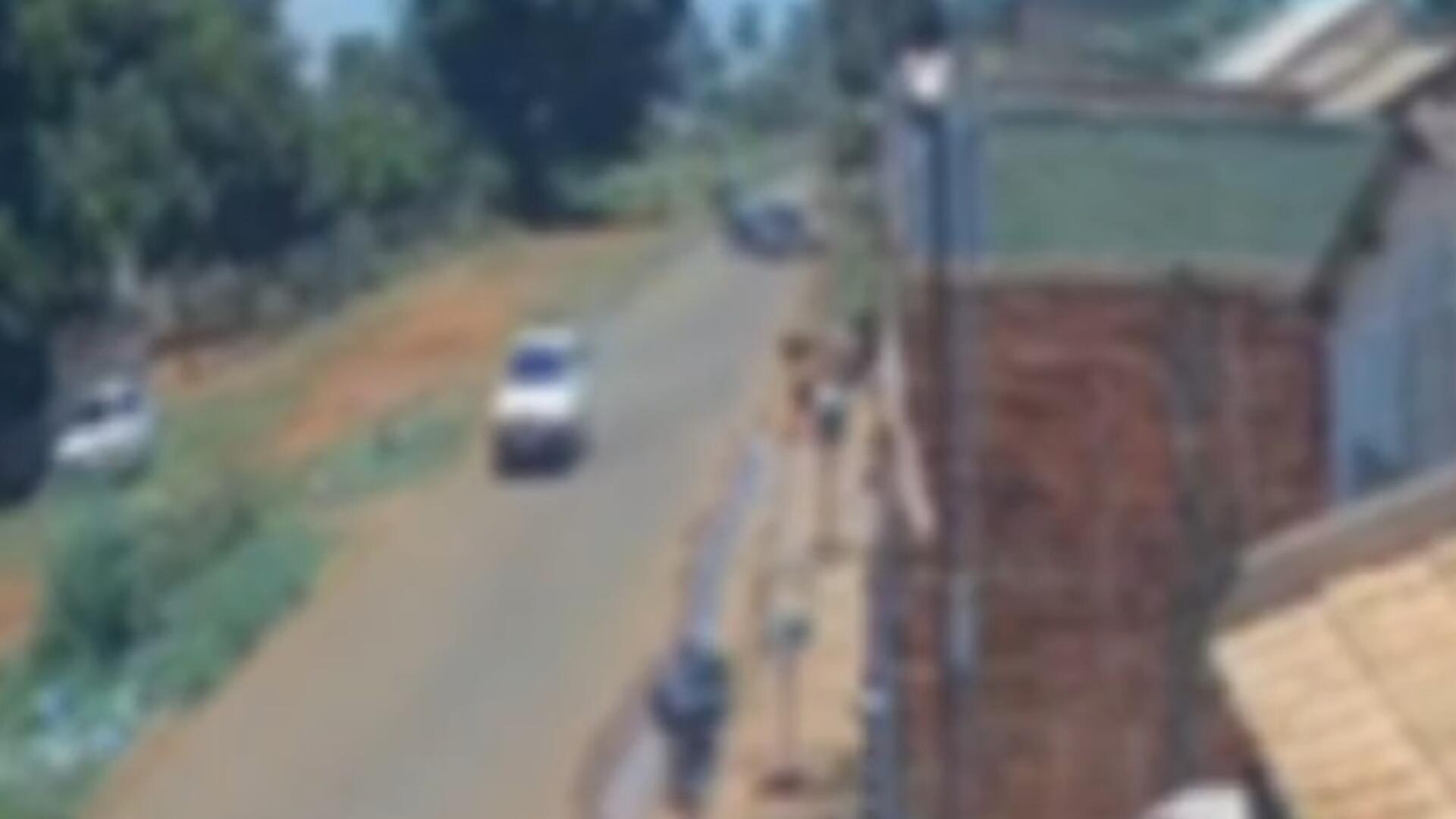 video:-motociclista-bateu-na-lateral-de-carro-em-acidente-com-morte-em-campo-grande