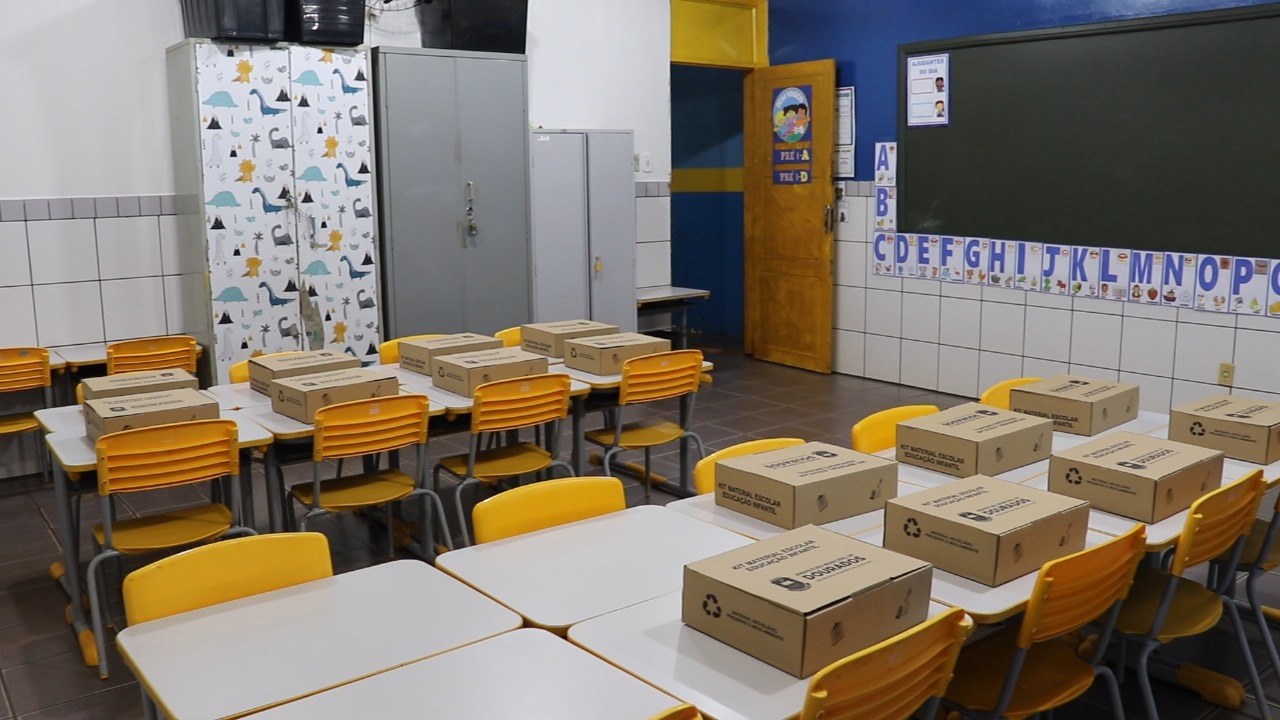 prefeitura-recebe-mais-de-30-mil-alunos-e-entrega-kits-escolares-na-segunda-feira-–-portal-prefeitura-de-dourados