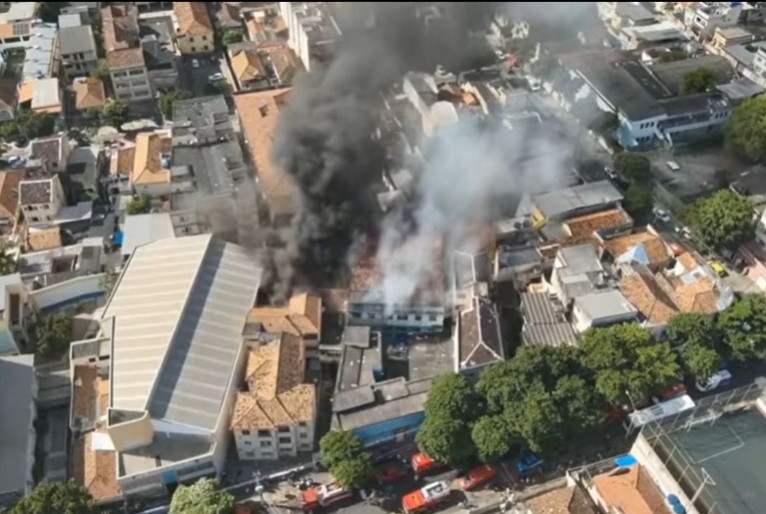 confeccao-pega-fogo,-com-pessoas-presas-no-imovel;-resgate-e-dramatico,-e-ha-9-em-estado-grave-–-folha-de-dourados-–-noticias-de-dourados-ms-e-regiao