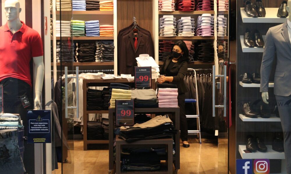 varejistas-estao-cautelosos-e-menos otimistas-com-a-economia