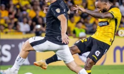 corinthians-apenas-assiste-ao-barcelona,-perde-de-3-e-flerta-com-eliminacao-na-libertadores