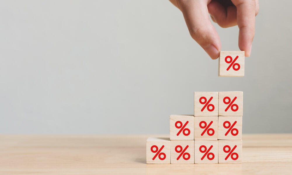 super-quarta-reduziu-temor-sobre-tarifas-nos-eua,-mas-reforcou-tom-duro-do-copom