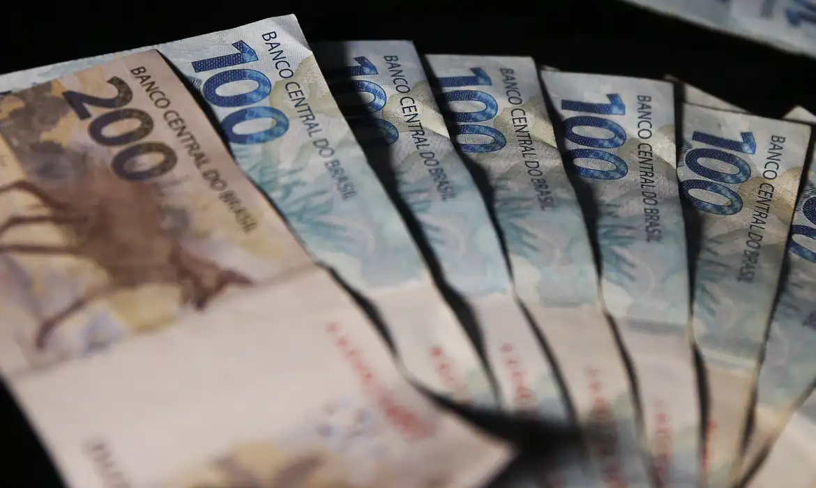 relator-do-orcamento-2025-projeta-superavit-primario-de-r$-15-bilhoes-–-folha-de-dourados-–-noticias-de-dourados-ms-e-regiao