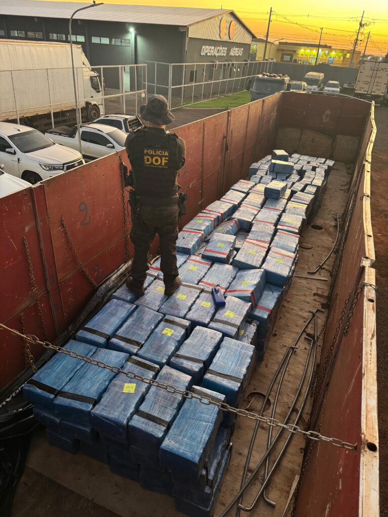 ms:-dof-apreende-mais-de-7,5-toneladas-de-drogas-em-carreta-paraguaia-–-folha-de-dourados-–-noticias-de-dourados-ms-e-regiao