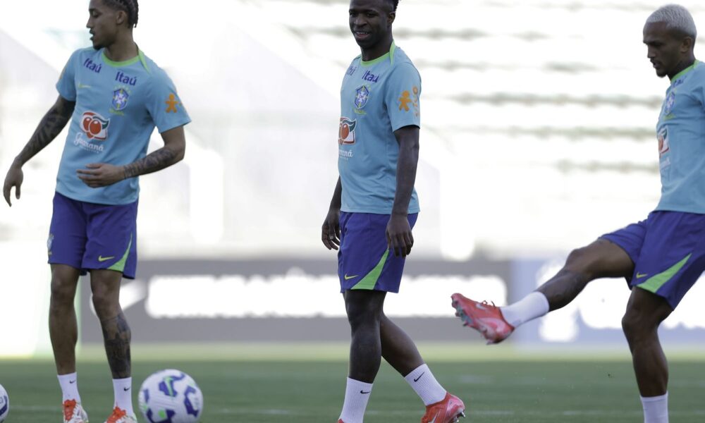 eliminatorias:-brasil-enfrenta-colombia-no-mane-garrincha,-em-brasilia