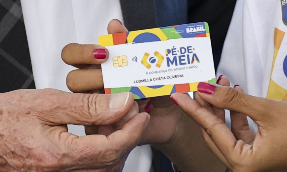 pe-de-meia:-nascidos-em-julho-e-agosto-recebem-incentivo-matricula
