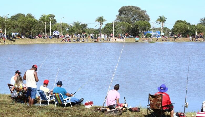 pesca-esta-proibida-no-parque-antenor-martins-ate-o-inicio-da-festa-da-pascoa-–-portal-prefeitura-de-dourados