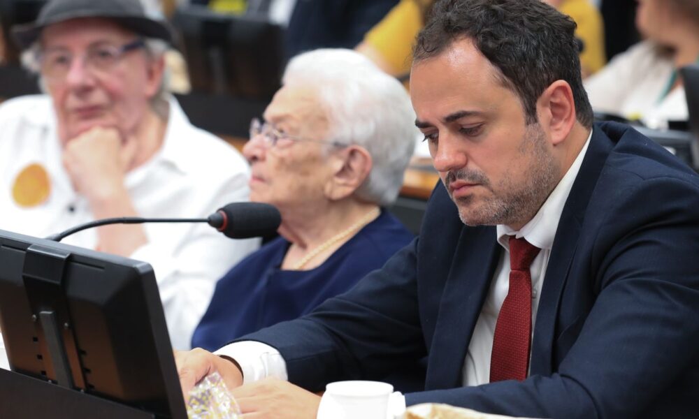 conselho-de-etica-aprova-cassacao-do-mandato-de-glauber-braga
