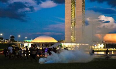 liderancas-indigenas-criticam-acao-policial-em-frente-ao-congresso