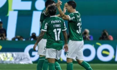 com-direito-a-‘ole’,-palmeiras-vence-facil-rival-corinthians-por-2-a-0