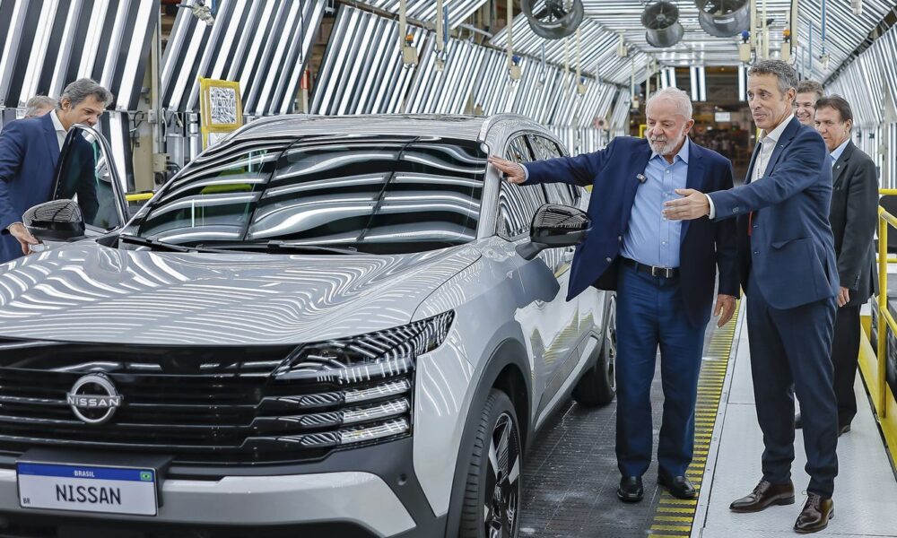 em-fabrica-de-carro,-lula-destaca-aumento-de-investimentos-industriais