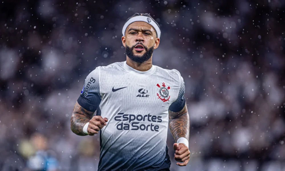 memphis-faz-2,-conduz-corinthians-a-virada-sobre-o-sport-no-brasileirao-e-ameniza-crise