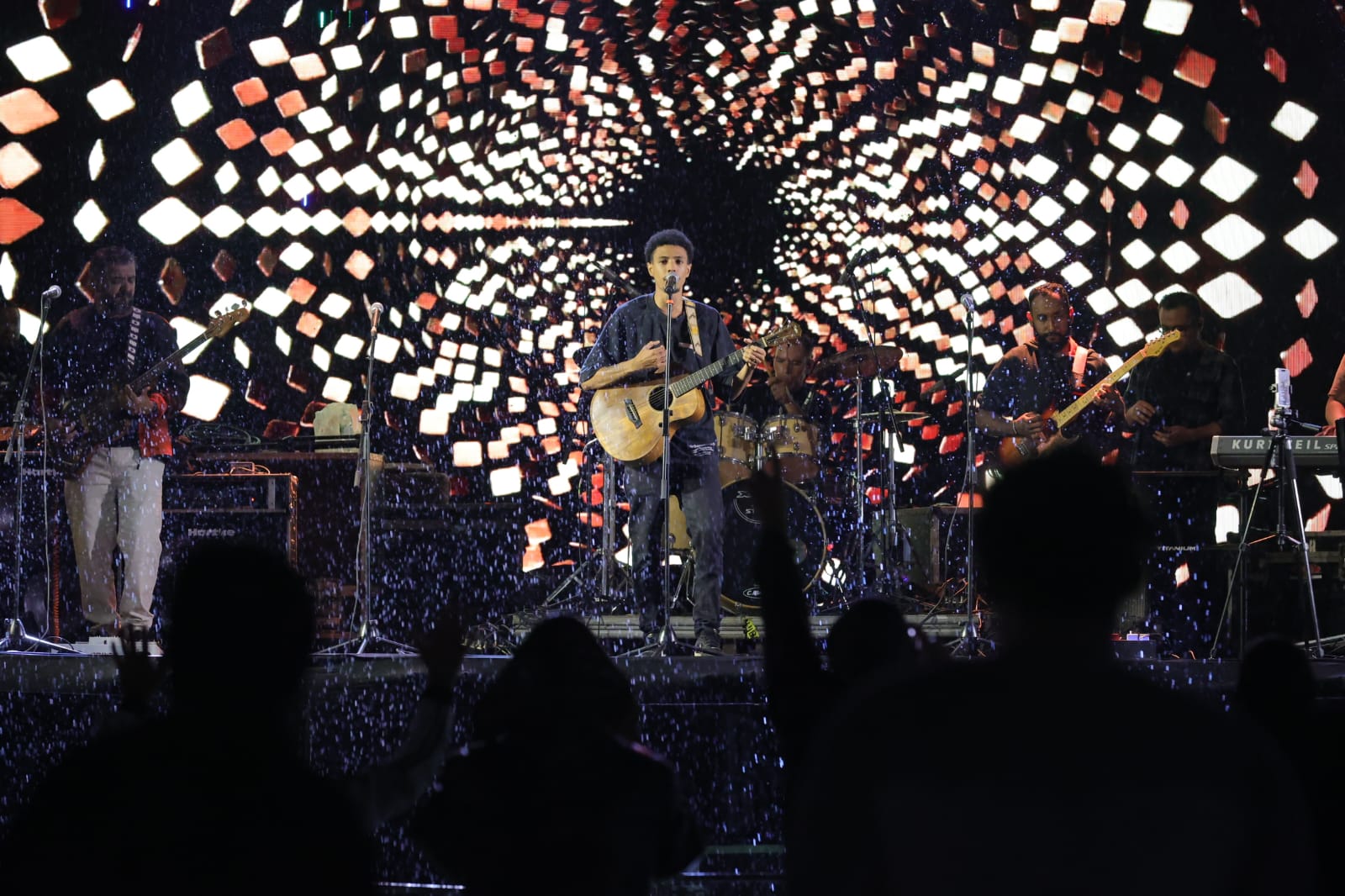 show-gospel-da-o-tom-da-celebracao-na-segunda-noite-da-festa-da-pascoa-–-portal-prefeitura-de-dourados