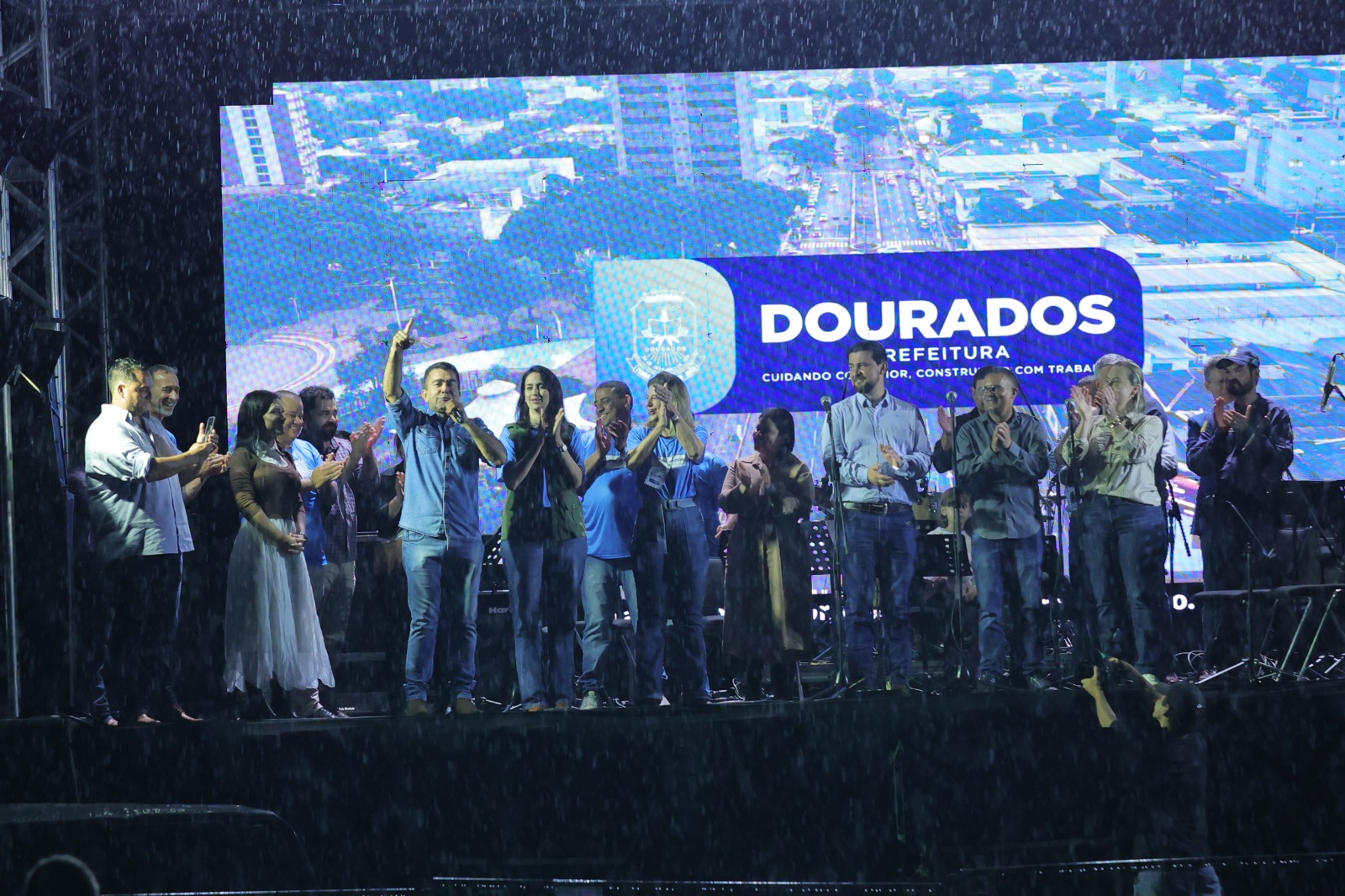 abertura-oficial-da-1a-festa-da-pascoa-reuniu-executivo-e-legislativo-de-dourados-–-portal-prefeitura-de-dourados