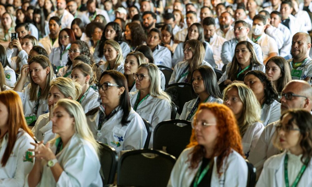 mais-medicos:-407-profissionais-comecam-a-atuar-em-22-estados