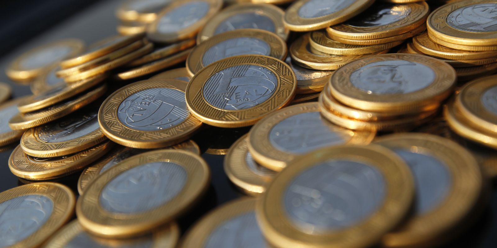 google-reexibe-conversor-de-real-para-outras-moedas-apos-quatro-meses