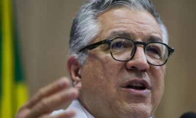 brasil-deve-chegar-a-635,7-mil-medicos-em-2025;-mulheres-sao-maioria