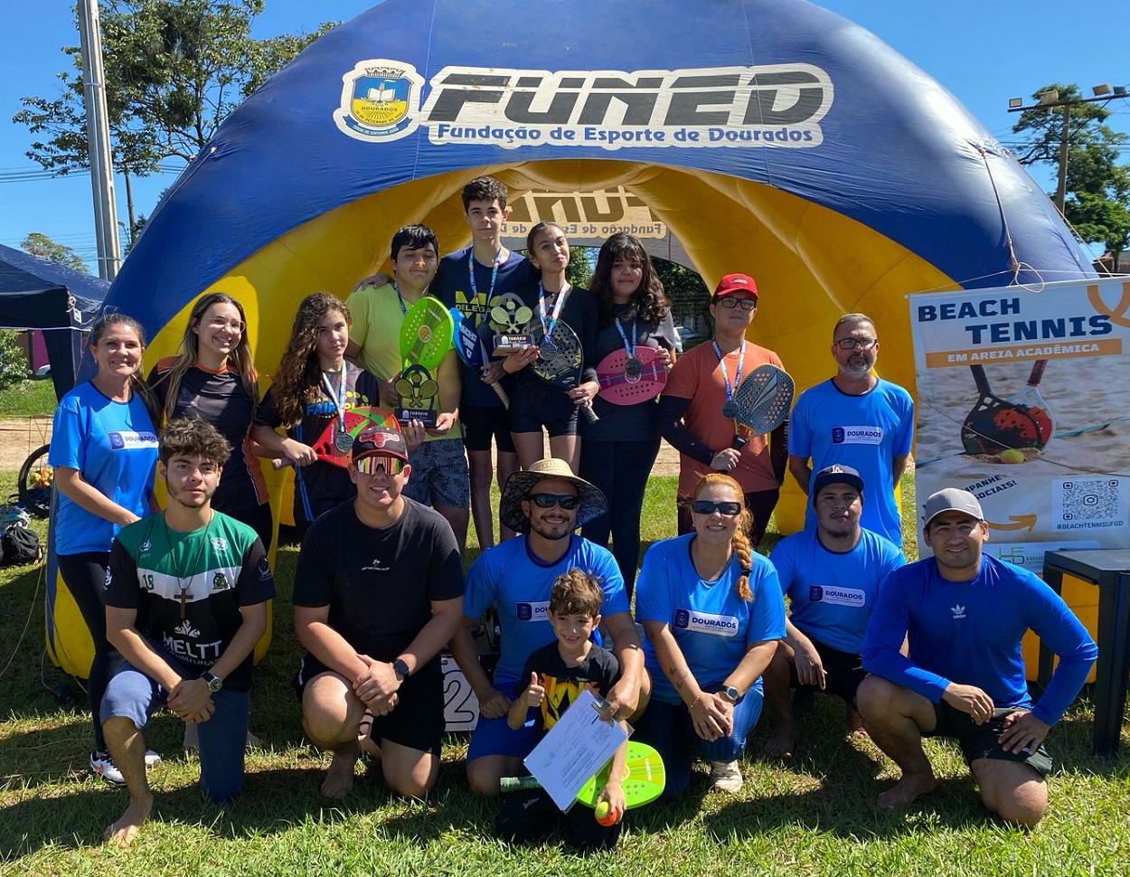 parque-antenor-martins-recebeu-a-final-do-i-torneio-da-pascoa-de-beach-tennis-–-portal-prefeitura-de-dourados