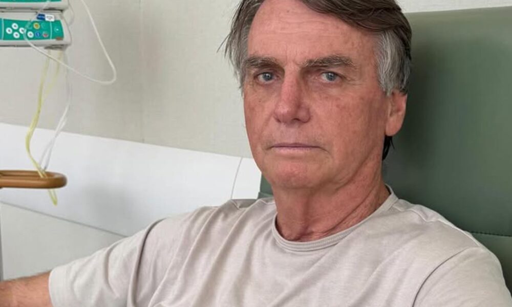 jair-bolsonaro-tem-alta-apos-tres-semanas-internado-em-brasilia