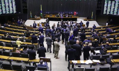 projeto-que-aumenta-numero-de-deputados-para-531-tem-urgencia-aprovada