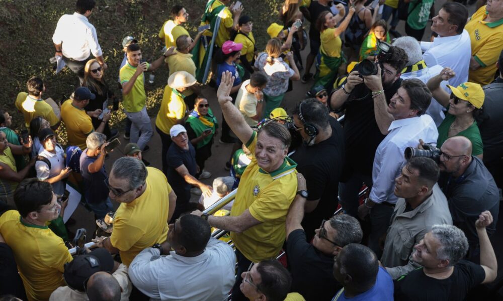 manifestacao-em-brasilia-pede-anistia-a-golpistas