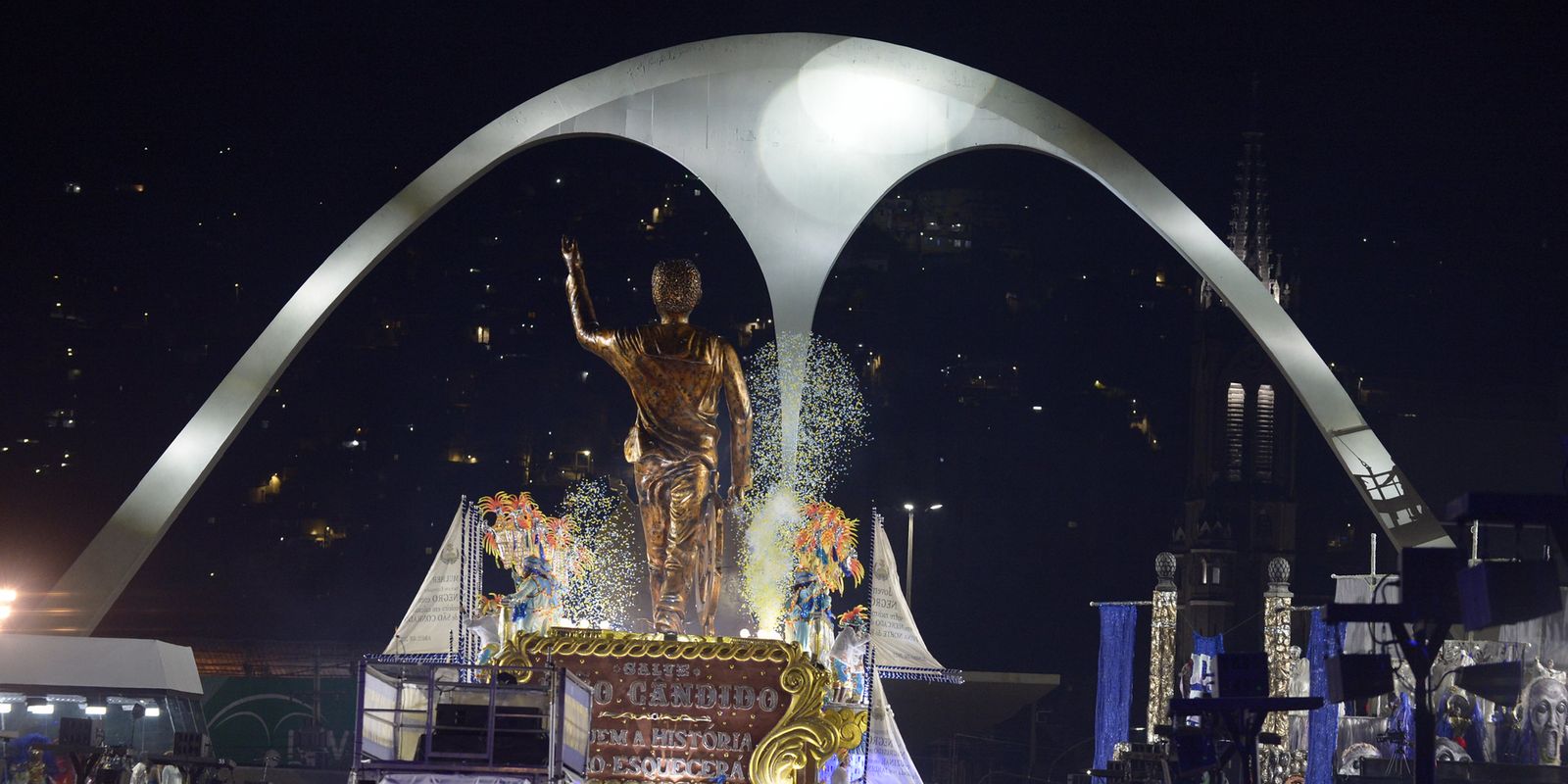 programa-da-radio-nacional-mostra-como-sambodromo-mudou-o-carnaval