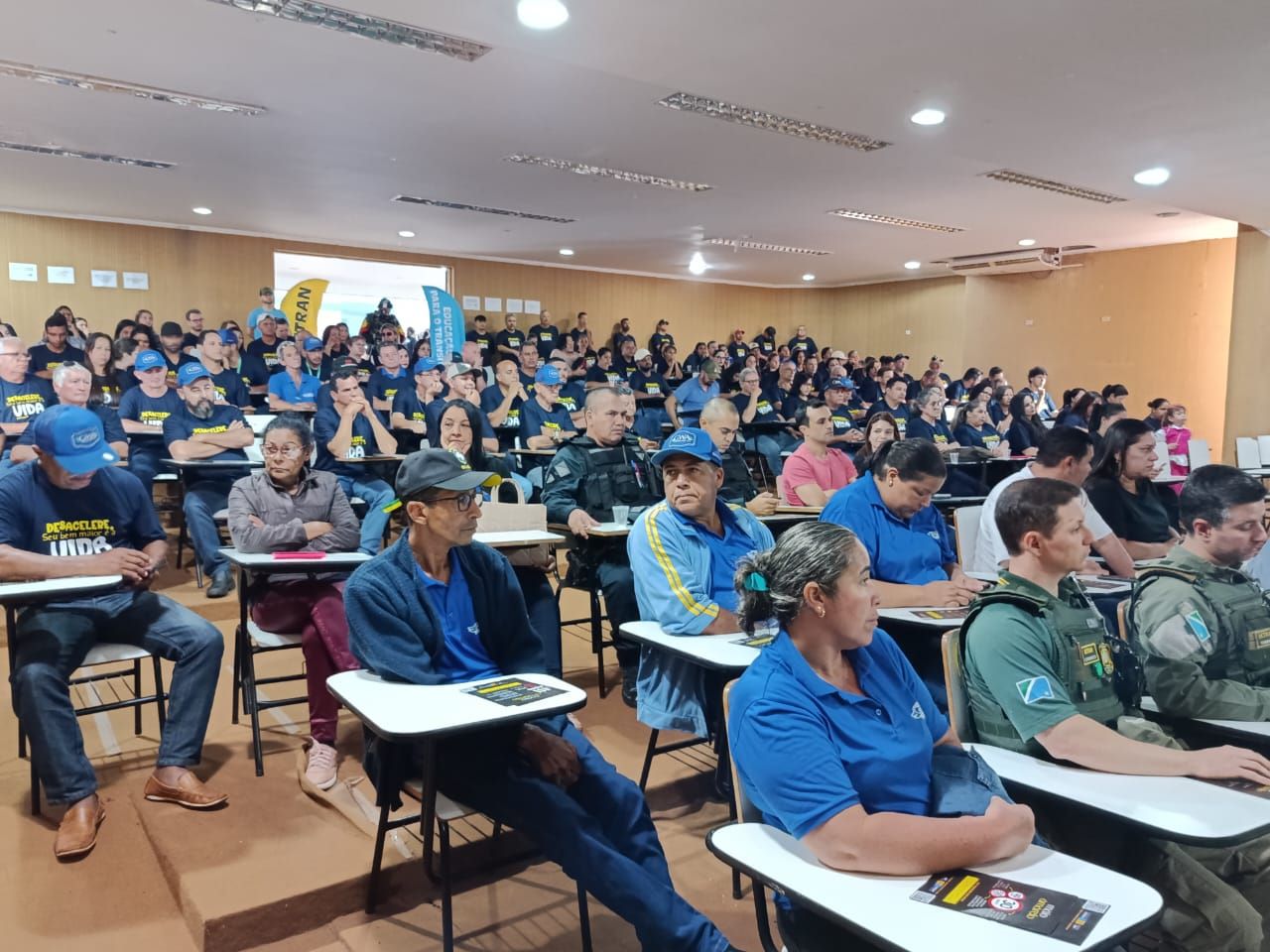 prefeitura-capacita-motoristas-do-transporte-escolar-para-garantir-seguranca-viaria-–-portal-prefeitura-de-dourados