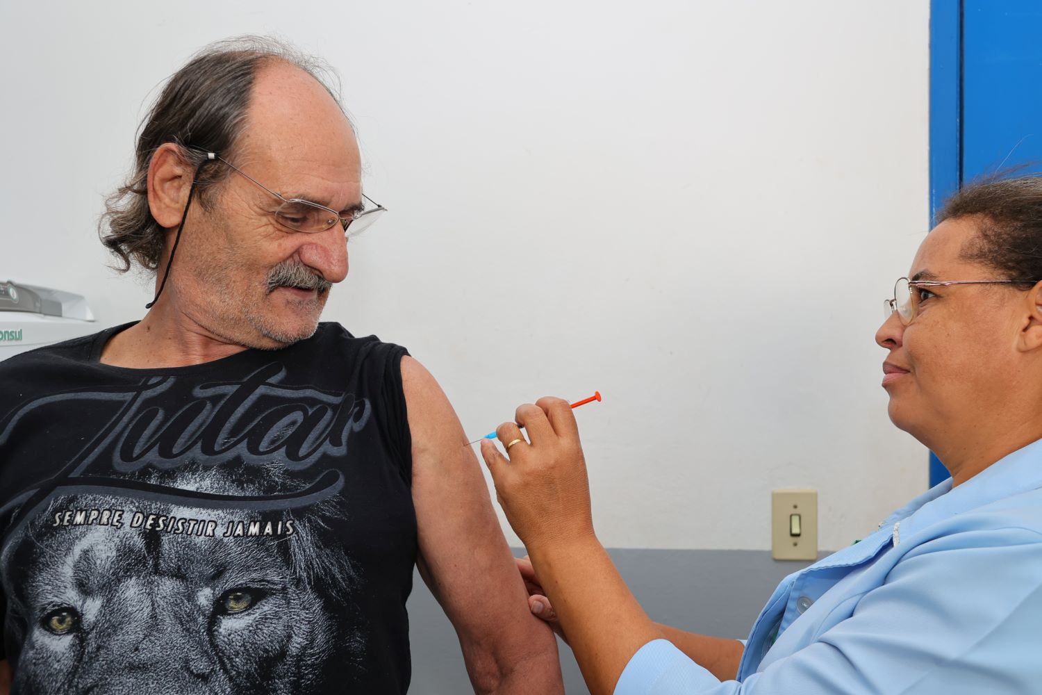 vacinacao-avanca,-mas-preocupacao-com-ocupacao-de-leitos-hospitalares-persiste-–-portal-prefeitura-de-dourados