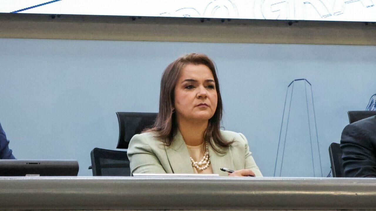 adriane-lopes-sanciona-lei-'anti-oruam'-e-proibe-shows-de-artistas-que-fazem-apologia-as-drogas