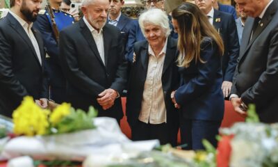 milhares-de-uruguaios-se-despedem-de-pepe-mujica-em-funeral