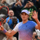 roland-garros:-fonseca-estreia-com-vitoria-implacavel-sobre-ex-top-10