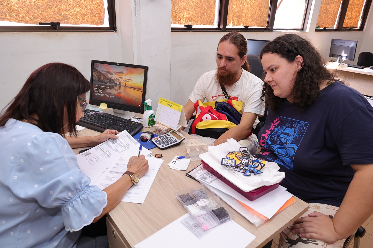 prefeitura-encerra-plantao-de-emissao-da-carteira-do-artesao-com-balanco-positivo-–-portal-prefeitura-de-dourados
