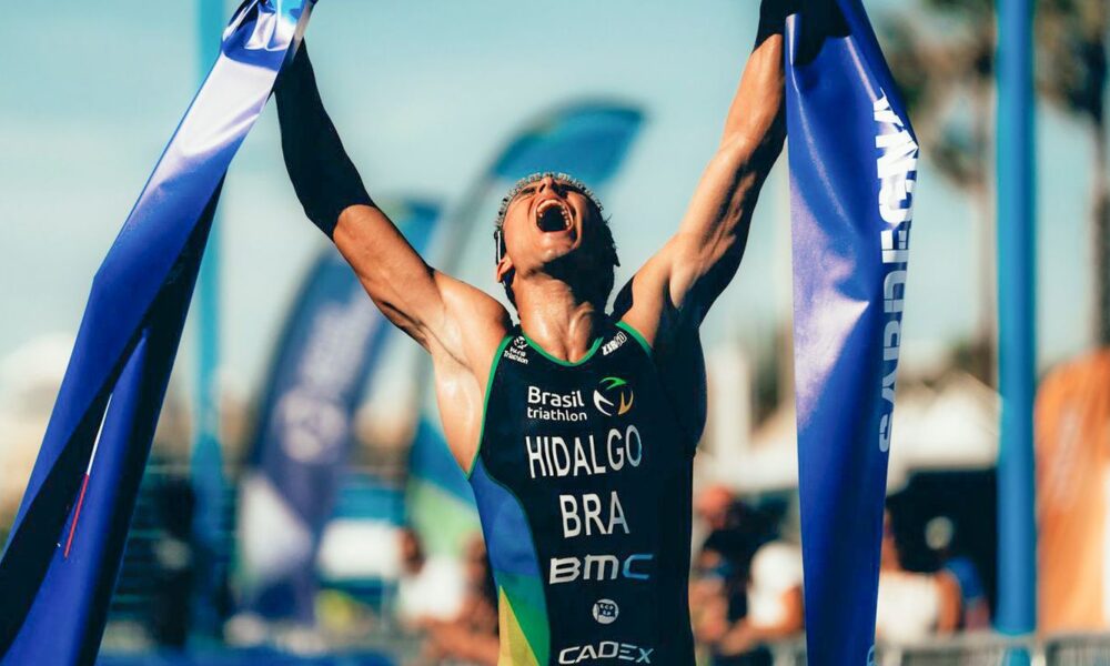 miguel-hidalgo-conquista-vitoria-historica-na-elite-do-triatlo-mundial