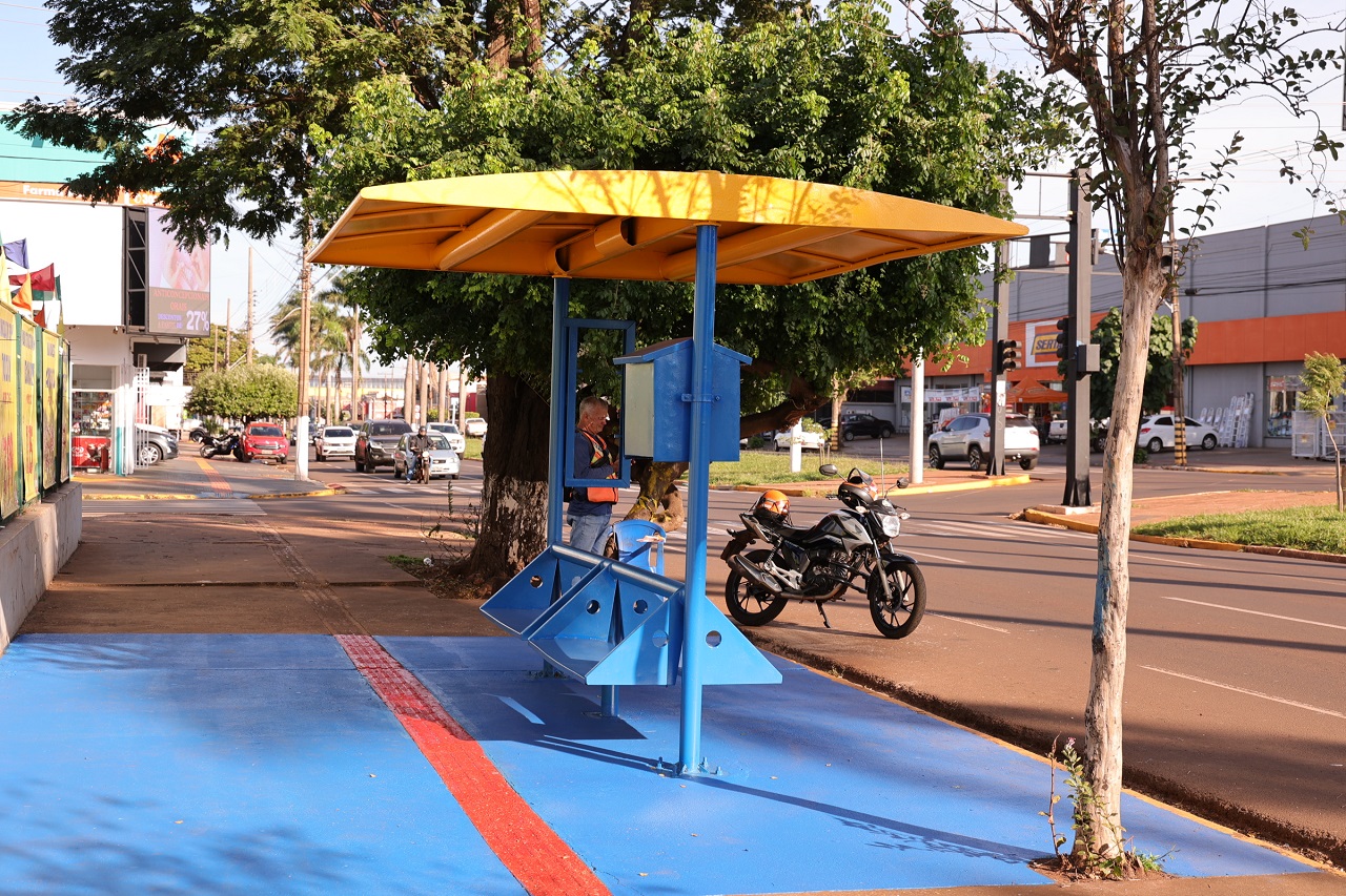 prefeitura-de-dourados-mantem-revitalizacao-de-pontos-de-onibus-–-portal-prefeitura-de-dourados