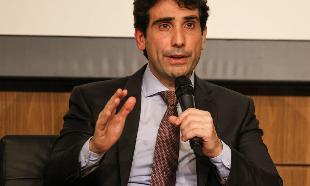 galipolo-diz-que-iof-nao-deveria-ser-usado-para-arrecadar