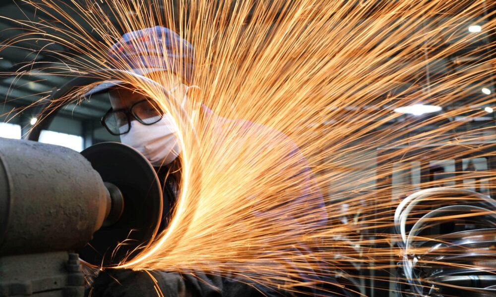 producao-industrial-tem-alta-de-0,1%-de-marco-para-abril