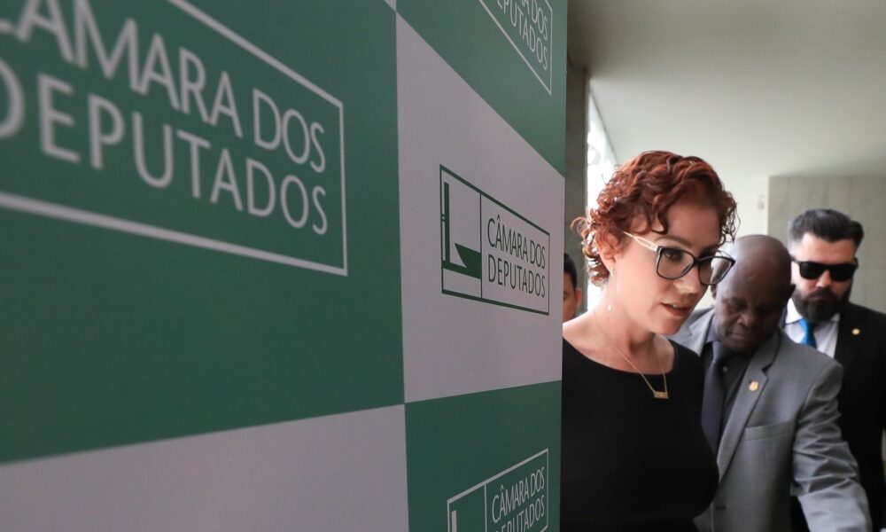 stf-julga-recurso-de-carla-zambelli-para-anular-condenacao